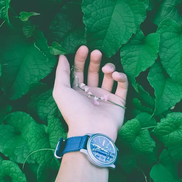 High Quality Fashion Leather Strap Rose Gold Women Watch Casual Love Heart Quartz Wrist Watch Women Dress Ladies Luxury Watches
