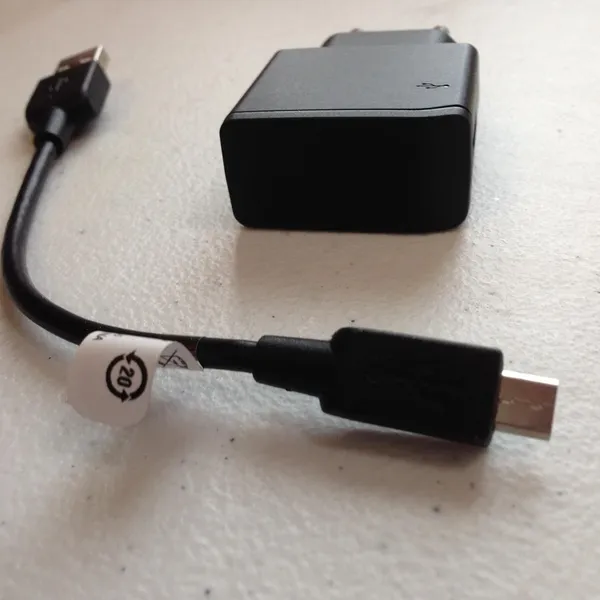 Mini Przenośne Magnetyczne AA/AAA Zasilany z Baterii Micro USB Awaryjne Ładowarka do Telefonu Samsung Galaxy