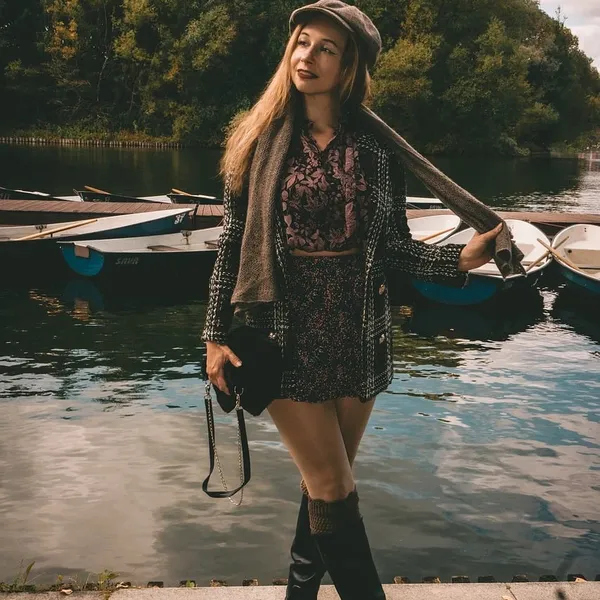 Hurtownie M-XXL Śliczne Kobiety Bluzy Pullover 9 kolory 2017 Jesień Płaszcz Zimowy Luźne Polar Gruba Dzianina Bluza Kobiet